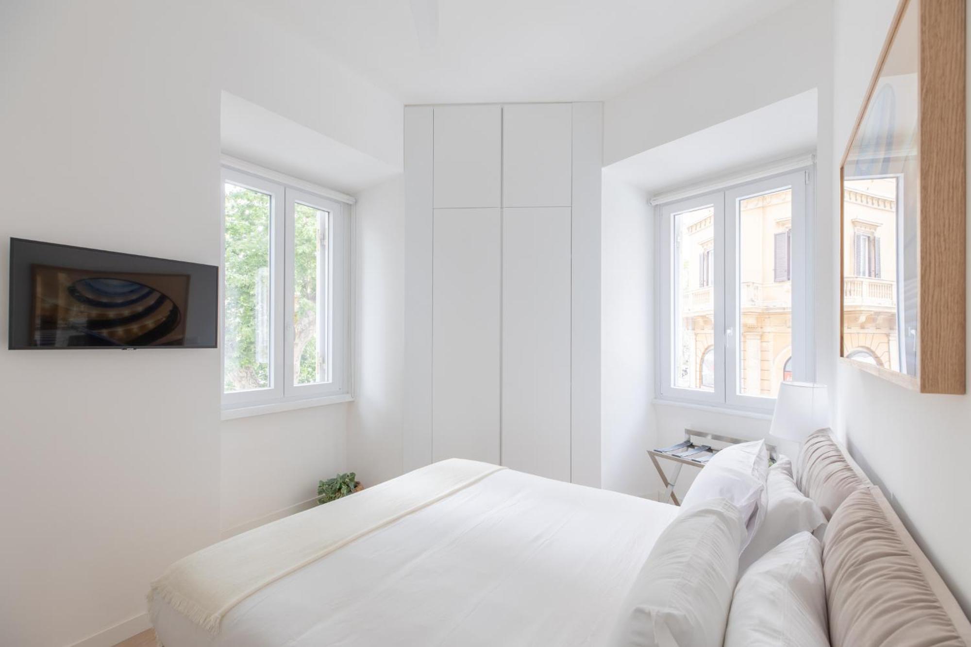 Apartamento Iflat Vatican 2 Bedroom Design *
